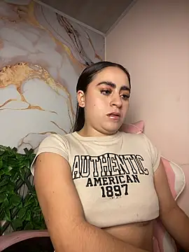 LILI 911 online show from June 30, 6:41 pm