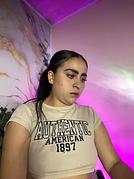 LILI 911 online show from July 18, 9:01 pm