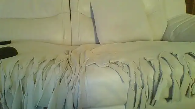 Snapshot of filler166 chatting on July 7, 1:25 pm filler166 online show from July 7, 1:25 pm