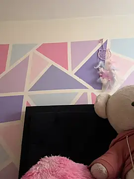 lia 20xx online show from July 21, 6:42 pm