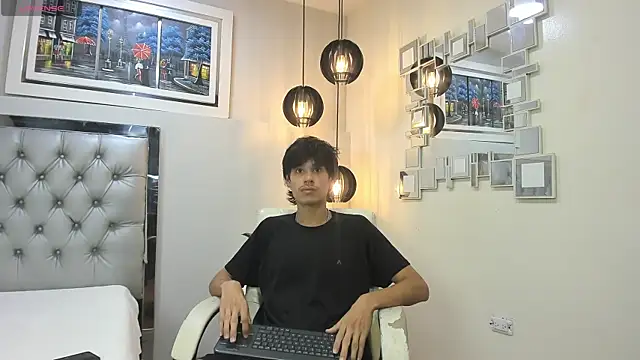 Snapshot of wayath1 chatting on June 9, 11:11 am wayath1 online show from June 9, 11:11 am