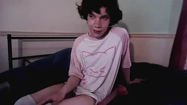 Snapshot of Straything chatting on July 29, 7:13 pm Straything online show from July 29, 7:13 pm