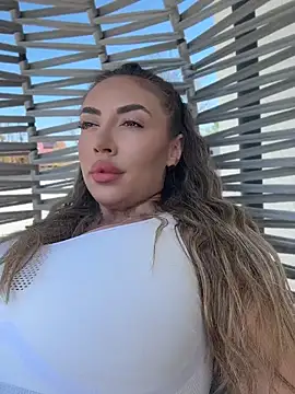 BabesGoWild online show from May 5, 10:29 am
