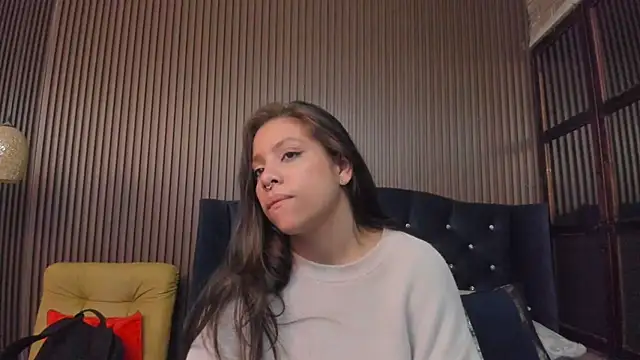Chloe Belll online show from July 16, 9:28 am