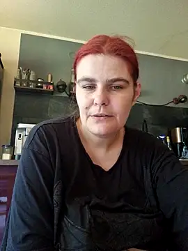GoldenWifee online show from June 23, 5:38 am