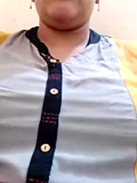 Snapshot of Sexy_tanvi011 chatting on July 9, 5:30 am Sexy tanvi011 online show from July 9, 5:30 am