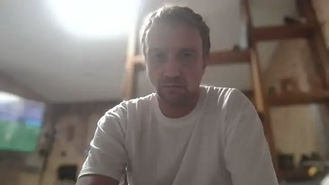 Snapshot of luukikuuki chatting on June 23, 8:40 pm luukikuuki online show from June 23, 8:40 pm