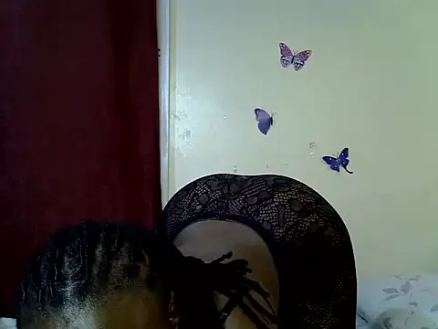 Snapshot of Rasta_tattoooed chatting on July 17, 12:57 pm Rasta tattoooed online show from July 17, 12:57 pm