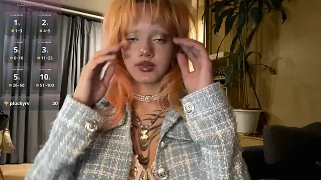 JoanneMcauly online show from June 19, 4:57 pm