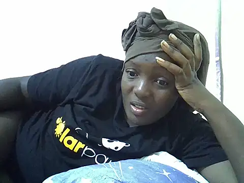 Snapshot of Hot-Zelinda chatting on July 9, 3:51 am Hot-Zelinda online show from July 9, 3:51 am