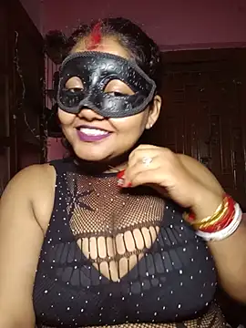 Tiger Tigress online show from July 8, 7:25 pm