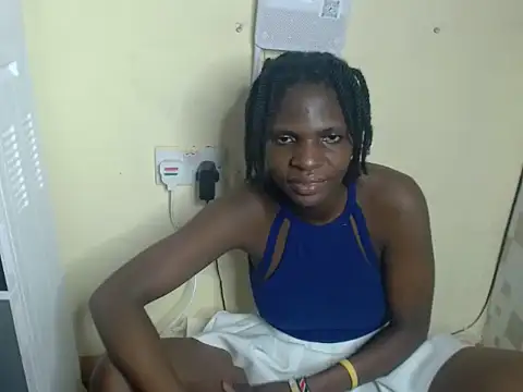 Snapshot of Tracy_Hype chatting on June 6, 12:43 pm Tracy Hype online show from June 6, 12:43 pm