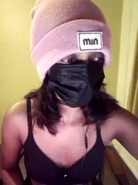 queen shelly online show from August 3, 4:24 pm
