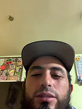 Snapshot of urratherme chatting on June 27, 5:02 am urratherme online show from June 27, 5:02 am