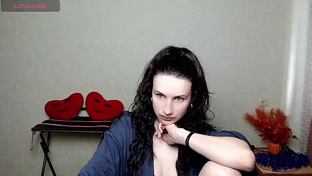LilithRivi online show from June 10, 2:29 pm