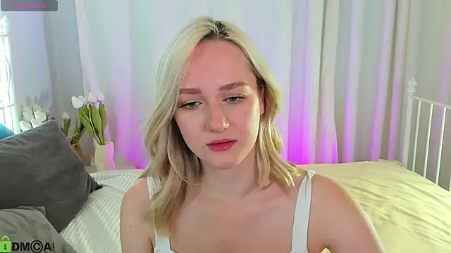 Chloe-Deccer online show from July 25, 1:02 am