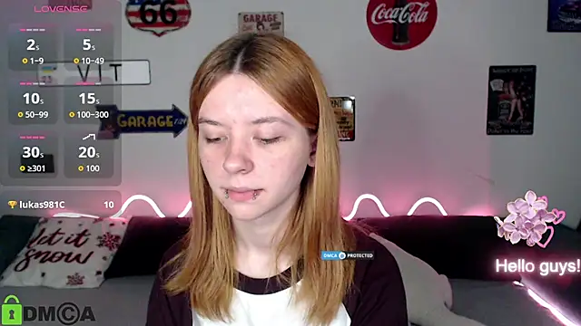 Snapshot of CarolInWonderland chatting on June 11, 6:43 am CarolInWonderland online show from June 11, 6:43 am