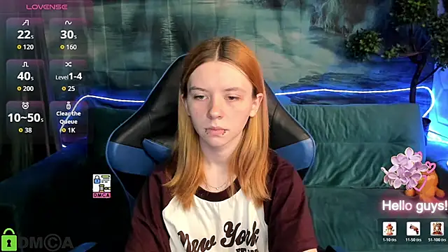 Snapshot of CarolInWonderland chatting on June 12, 6:44 am CarolInWonderland online show from June 12, 6:44 am