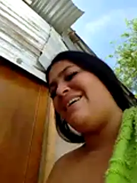 Snapshot of jhoaniita chatting on July 18, 5:54 pm jhoaniita online show from July 18, 5:54 pm