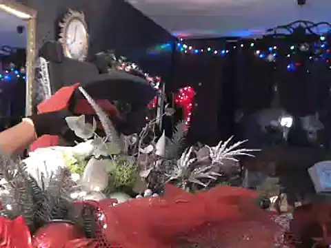 Snapshot of Hornygirltheone chatting on December 5, 6:59 am Hornygirltheone online show from December 5, 6:59 am