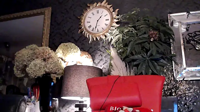 Snapshot of Hornygirltheone chatting on October 30, 12:31 am Hornygirltheone online show from October 30, 12:31 am