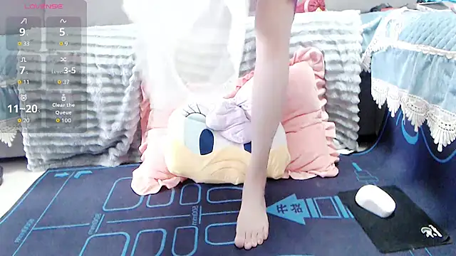Snapshot of xiaolen- chatting on July 5, 3:44 am xiaolen- online show from July 5, 3:44 am