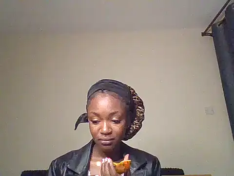 Lill Miss online show from July 16, 3:09 pm