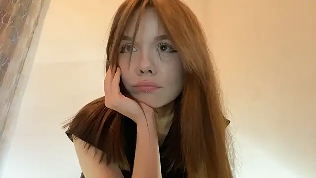 Linecutie online show from July 28, 8:52 pm