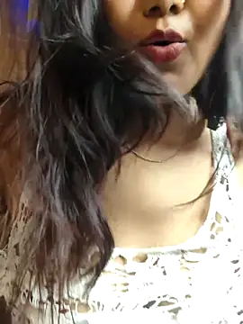 Snapshot of sheela_3563 chatting on July 19, 6:00 am sheela 3563 online show from July 19, 6:00 am