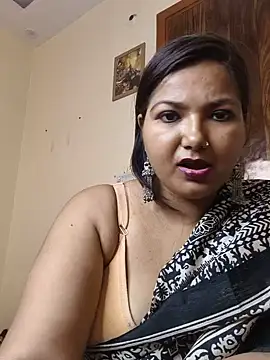 Snapshot of sheela_3563 chatting on June 20, 4:06 am sheela 3563 online show from June 20, 4:06 am