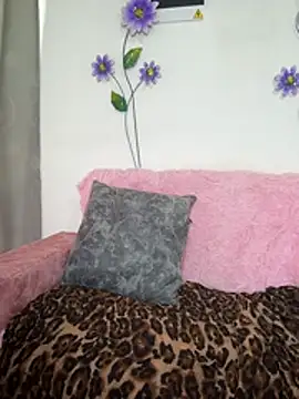 Mia Hony online show from July 13, 7:35 pm