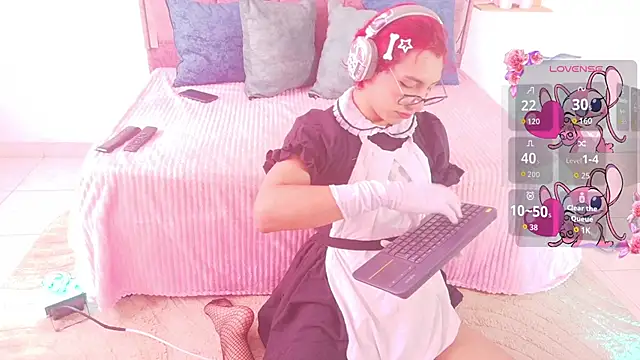 Snapshot of LEE_ROSES chatting on June 15, 1:11 pm LEE ROSES online show from June 15, 1:11 pm