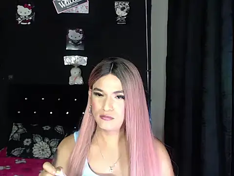 Snapshot of madame_kitty chatting on July 7, 3:09 am madame kitty online show from July 7, 3:09 am