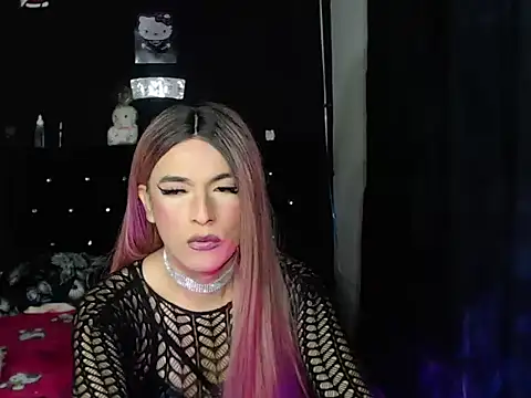 Snapshot of madame_kitty chatting on July 18, 11:46 pm madame kitty online show from July 18, 11:46 pm