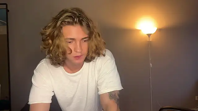 DanielWalkerr online show from July 8, 6:52 pm