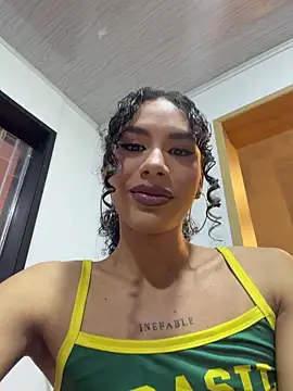 Snapshot of LiaDuquette chatting on July 16, 9:34 pm LiaDuquette online show from July 16, 9:34 pm