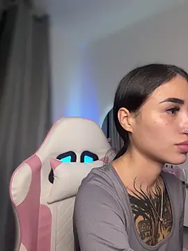 Babyygirl   online show from June 11, 2:00 am