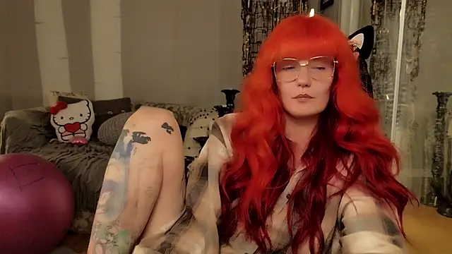 Snapshot of youngmilfBlossom chatting on June 27, 3:56 am youngmilfBlossom online show from June 27, 3:56 am