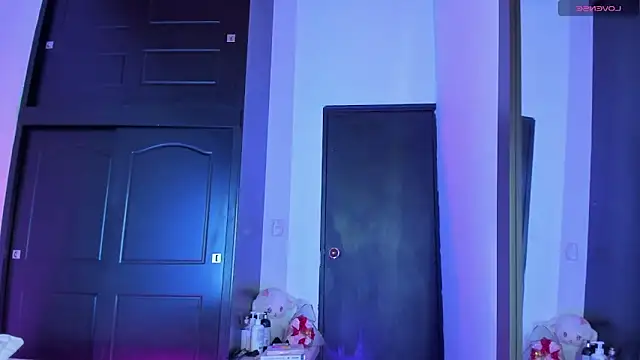 EvaBigBoobs online show from June 7, 11:21 pm