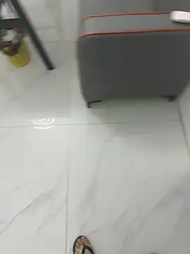 qiqi aiwan online show from June 7, 10:42 am