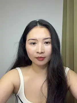 Snapshot of Doudou__520 chatting on June 8, 7:42 am Doudou 520 online show from June 8, 7:42 am