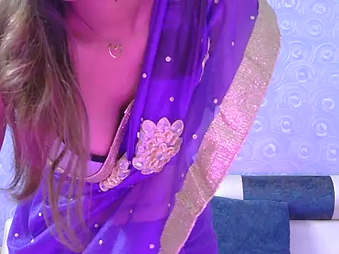 Snapshot of cute-iraa chatting on July 18, 6:00 am cute-iraa online show from July 18, 6:00 am