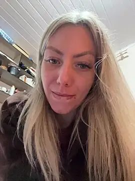 Snapshot of Alana_sc chatting on July 14, 7:09 pm Alana sc online show from July 14, 7:09 pm