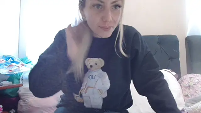 Snapshot of Alana_sc chatting on July 8, 4:18 pm Alana sc online show from July 8, 4:18 pm