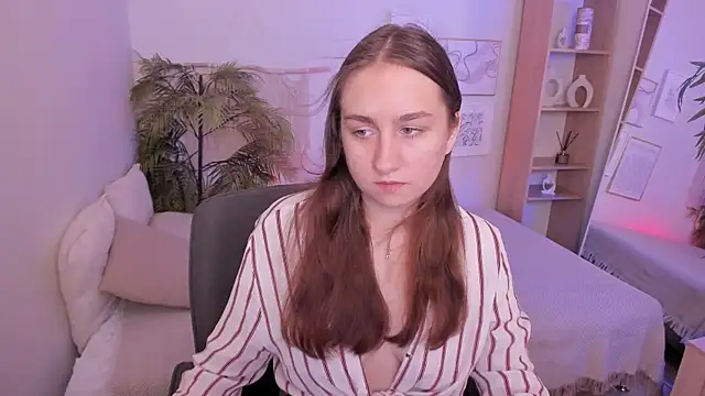 polly bloomm online show from July 28, 5:26 am