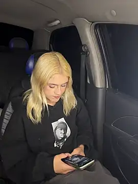 Lia-firee online show from June 8, 2:56 am
