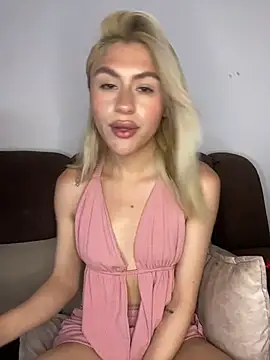Lia-firee online show from June 25, 1:05 pm