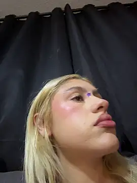 Lia-firee online show from June 16, 3:06 am