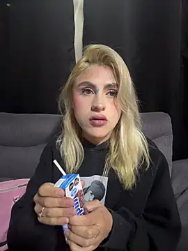 Lia-firee online show from June 17, 2:55 am