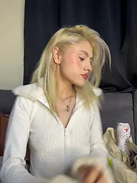Lia-firee online show from June 10, 3:41 am